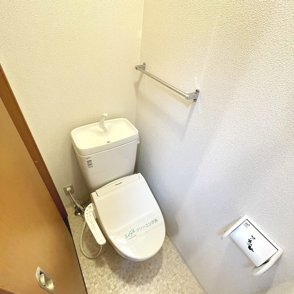 レジデンス綱島上町のトイレ|嬉しい温水洗浄便座付き♪