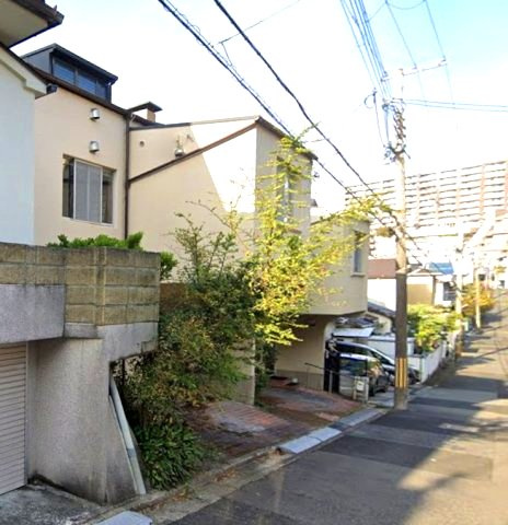 東灘区御影山手6丁目の前面道路含む現地写真