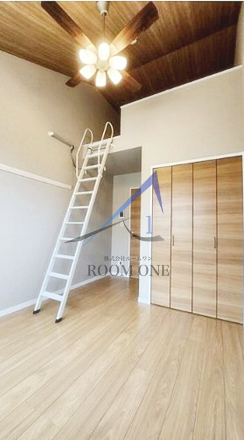 パインヒルズ曳舟の居間・リビング|洋室のお部屋です。