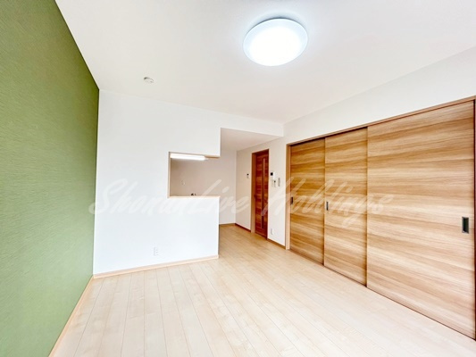 クレール虹の居間・リビング|南西向きで日当たり良好♪