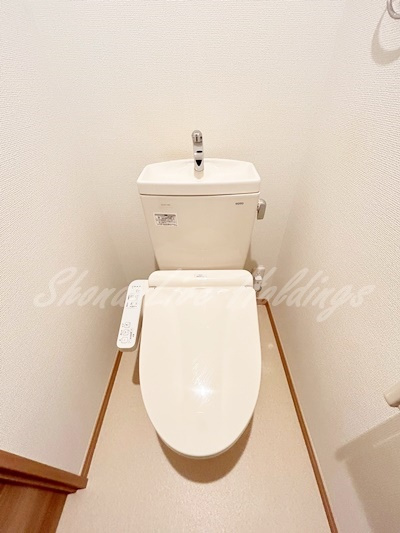 クレール虹のトイレ|温水洗浄便座付き♪