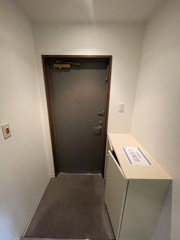 カルム湊川の玄関