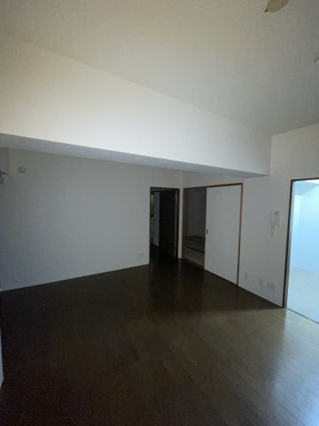 カルム湊川の居間・リビング