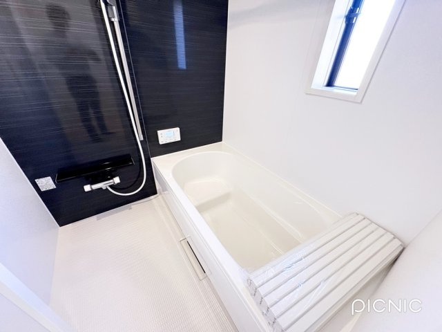 クレイドルガーデン和歌山市北出島第１　１号棟の浴室