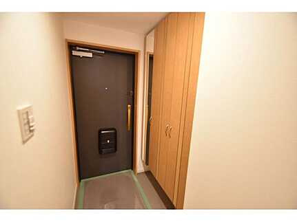 フローレンス井口台ビューステージの玄関