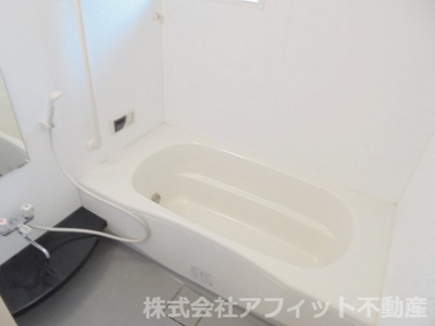 【浴室】 | クリスタルガーデンⅤ | 追い焚き機能付き