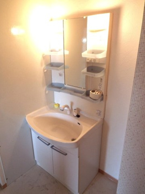 【洗面所】 | クリスタルガーデンⅤ | 洗髪洗面化粧台