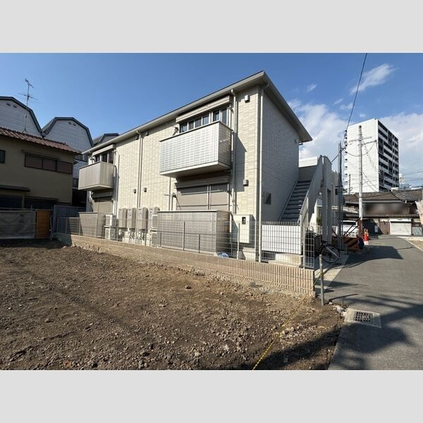 アジーロ コートの外観