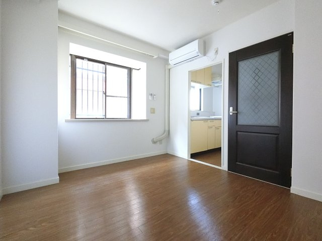 ロッジ・デ・モンタン津田沼 の居間・リビング