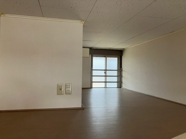 NAOの洋室