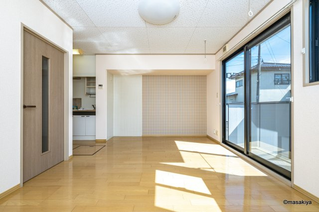 クレアールの洋室