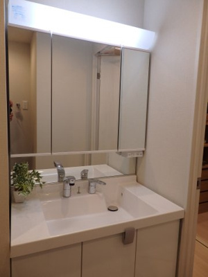 【独立洗面台】 | メゾンドール代々木