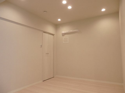 【洋室】 | メゾンドール代々木