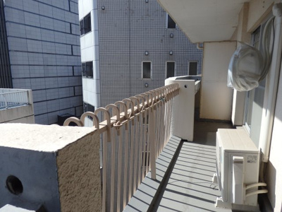 【バルコニー】 | メゾンドール代々木