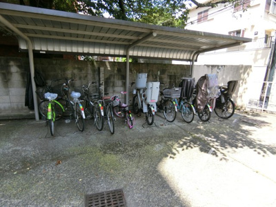 【駐輪場】 | メゾンドール代々木