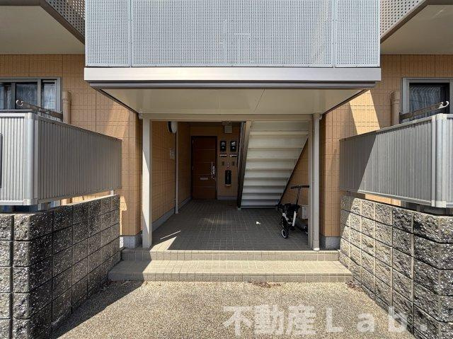 メゾンドオーブのバルコニー|※反転タイプのお写真です。