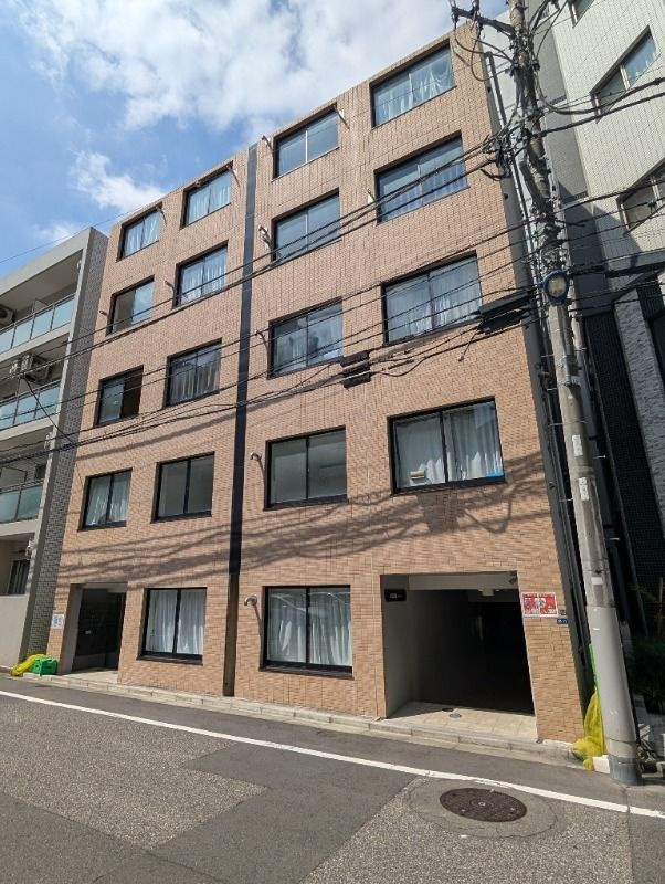 CREAL王子Southの外観