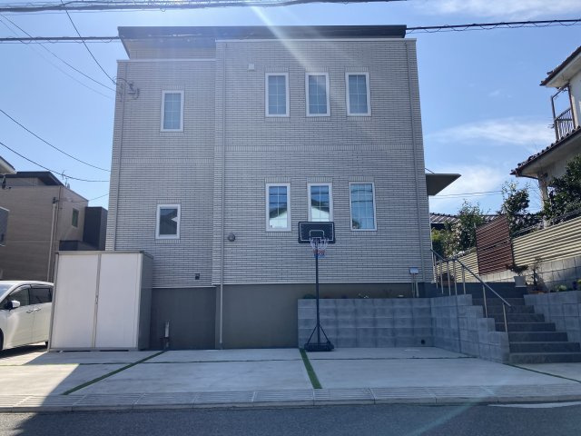 野田市岩名　中古戸建ての外観|シックな落ち着きのある外観です