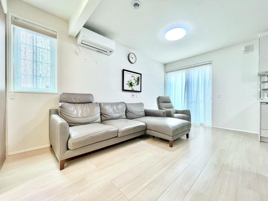 野田市岩名　中古戸建ての居間・リビング|天井にはナノイー発生機