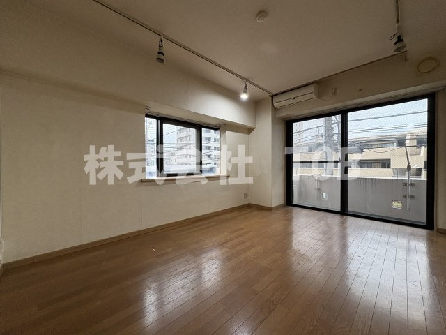 【居間・リビング】 | ラブラドール高井戸 | 洋室8帖※クリーニング完了前※