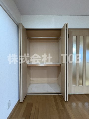 【収納】 | ラブラドール高井戸 | 洋室8帖　収納※クリーニング完了前※