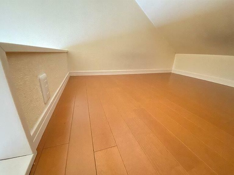 フェリスピレーの寝室