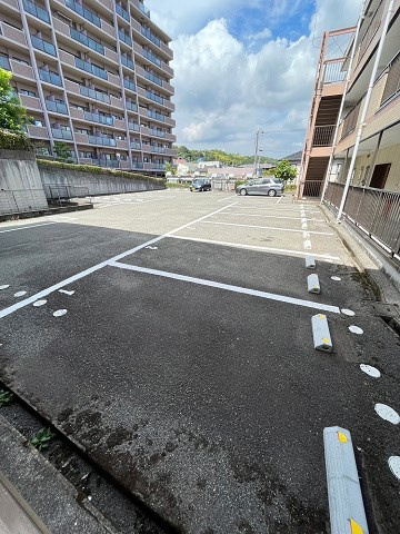 ファミーユ仁川の外観
