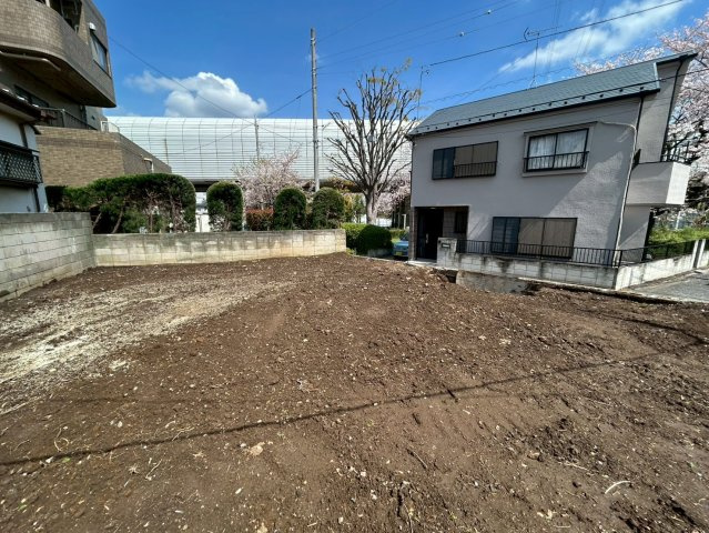 練馬区大泉学園町１丁目　土地　西武池袋線　大泉学園の前面道路含む現地写真