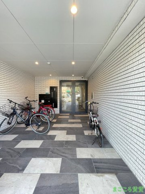 【エントランス】 | モノトーン難波