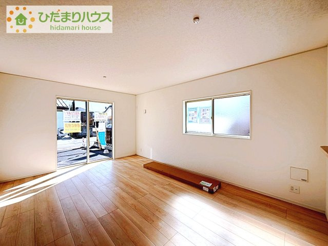 【居間・リビング】 | つくば市台町第3　新築戸建　1号棟 | お子様が元気に遊べる広々としたリビングです！