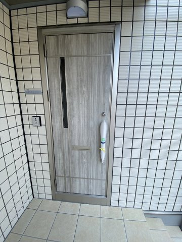 シエスタ別館Northの玄関