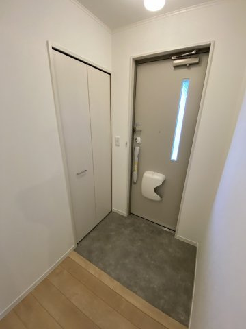 シエスタ別館Northの玄関
