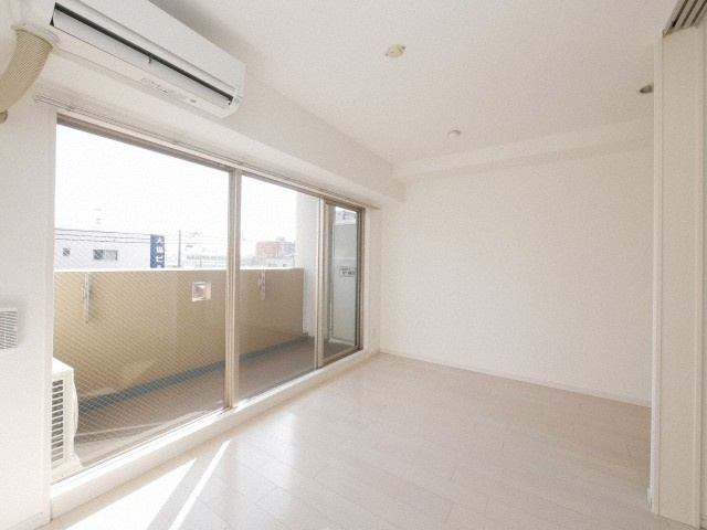 ゼニスレジデンス難波南の居間・リビング