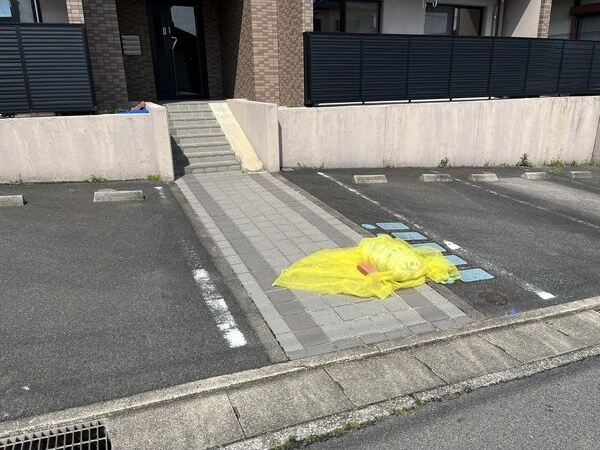 レイクヒルアミリの駐車場