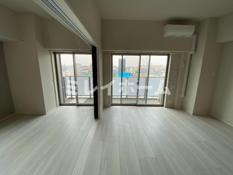 メゾンドアーク南大井の居間・リビング