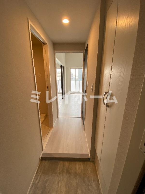 メゾンドアーク南大井の玄関