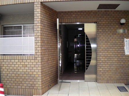 アルデオ呉のエントランス