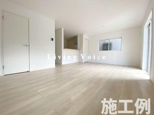 【居間・リビング】 | 【仲介手数料０円】平塚市山下第15　新築一戸建て　全4棟 | 平塚市山下第15　新築一戸建て　全4棟