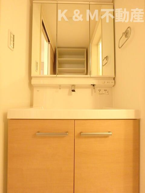 Ｃａｓａ　Ｌｕｍｉｎｏｓａの洗面所|忙しい朝には欠かせない洗面所です