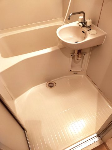 ルモン東梅田の浴室