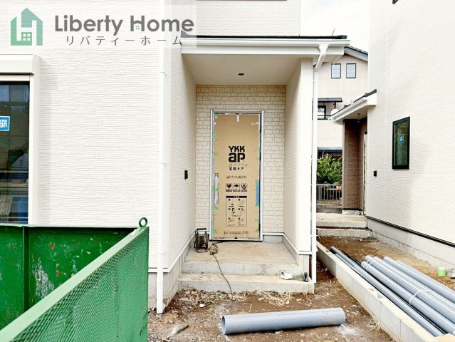 古河市諸川23-P1　新築戸建　8号棟のエントランス