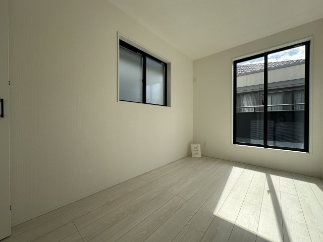 明石市大道町１丁目新築戸建の洋室