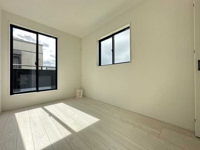 明石市大道町１丁目新築戸建の洋室