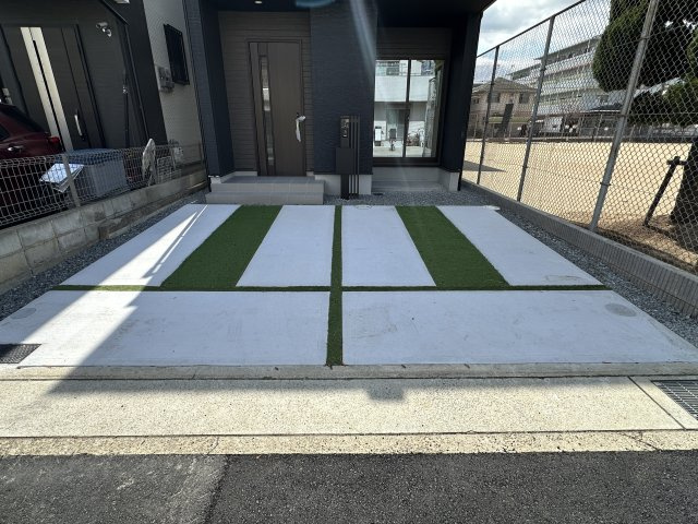 明石市大道町１丁目新築戸建の駐車場