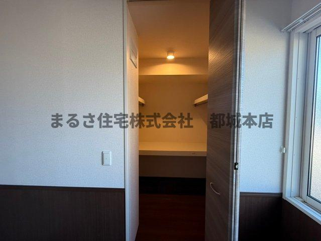 シャインアベニューの収納