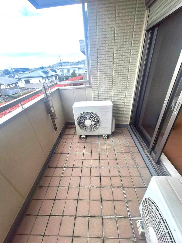 アルティプラーノⅡの外観|★敷地も広く高級感ある建物です★