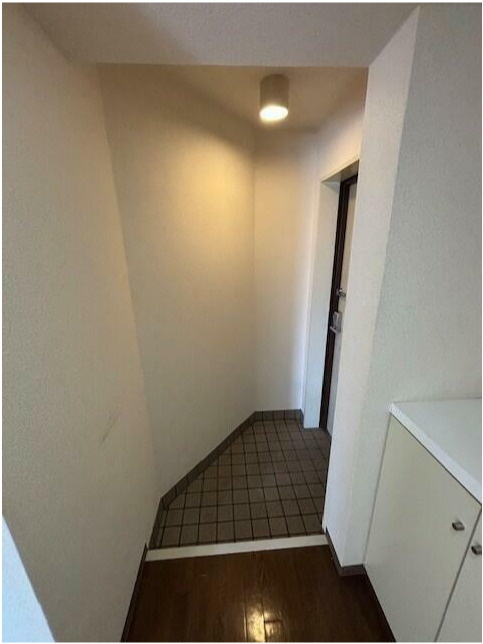 中野区中央４丁目の賃貸マンションの玄関