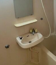 中野区中央４丁目の賃貸マンションの洗面所