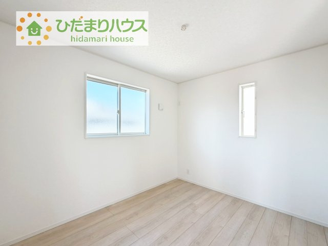 【洋室】 | つくば市台町第3　新築戸建　2号棟 | 木の温もりがやさしいフローリング♪