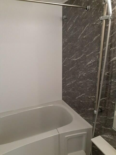 ＠ＨＯＭＥ　吉祥寺通りの浴室